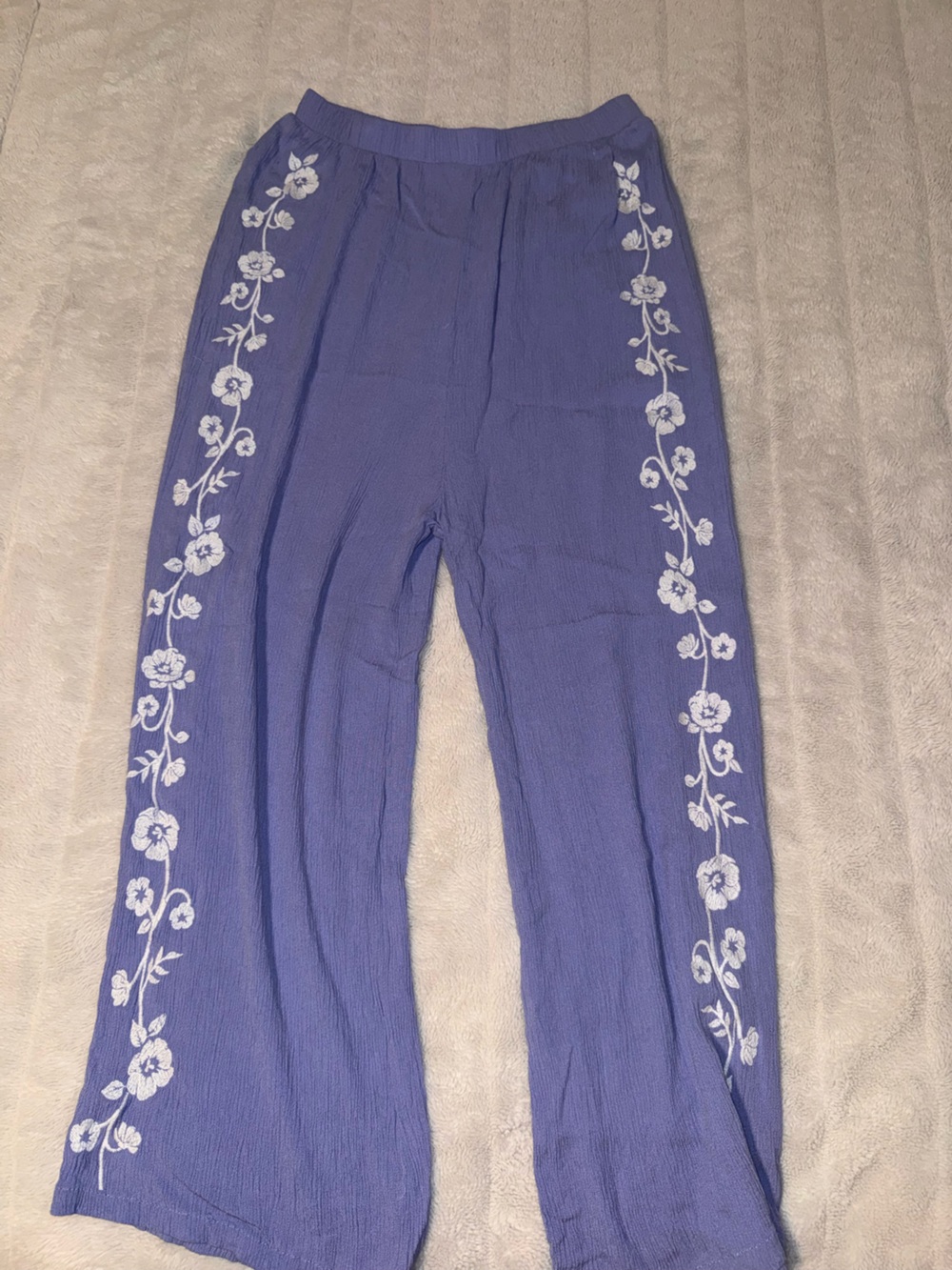 Rare Editions Lavender Wide-Leg Pants with White Floral Embroidery